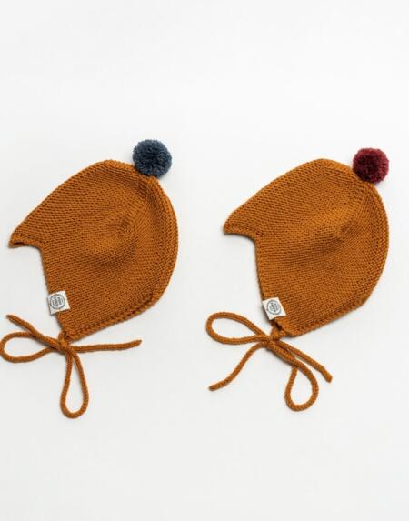 Mütze Baby Asta & August Merino Currygelb von Mini Fabrik
