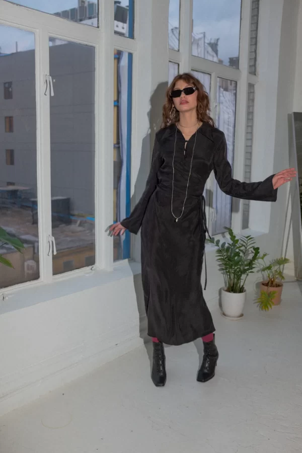 Dress Aramia Black von Untitled in Motion